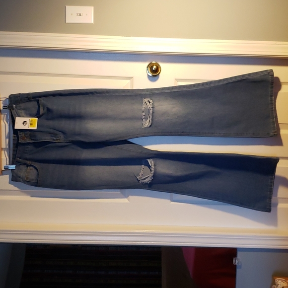 Ripped knee flare jeans - Picture 2 of 6